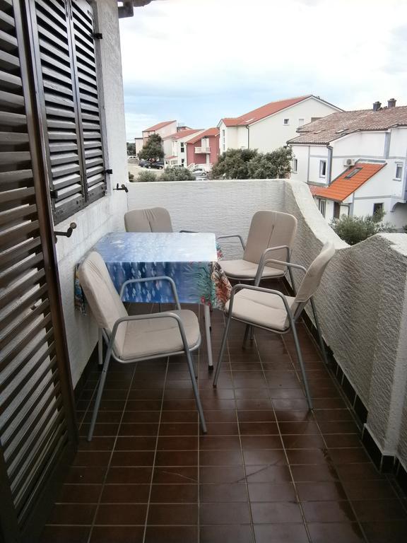 Apartments Baka Jelka Мандре Экстерьер фото