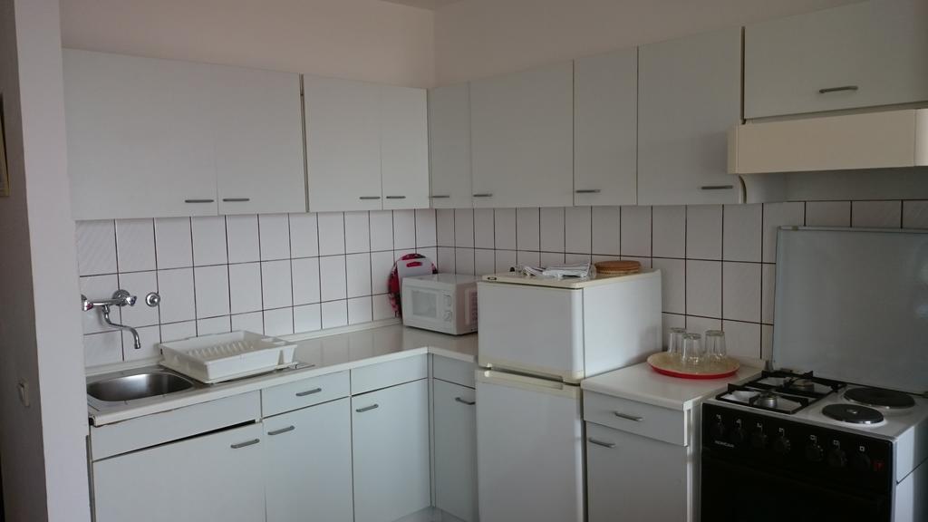 Apartments Baka Jelka Мандре Экстерьер фото